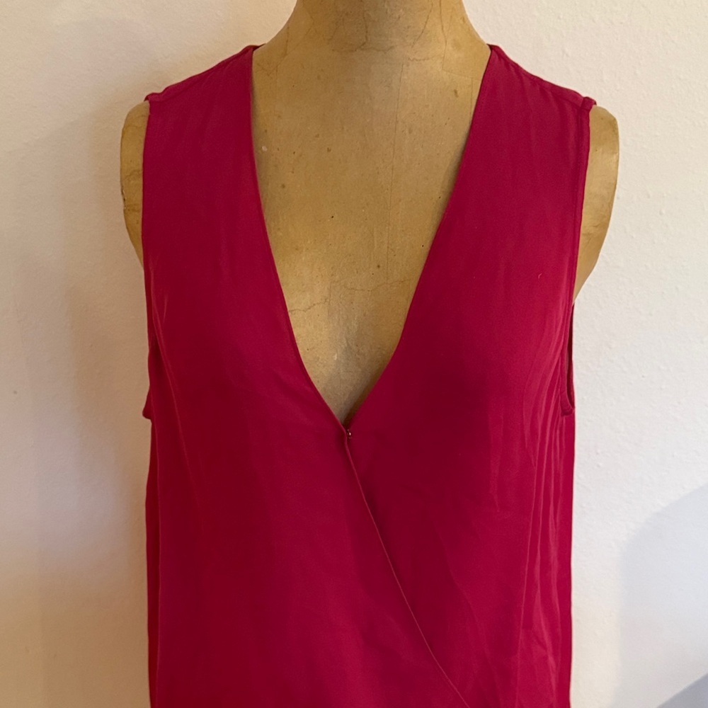 L’Agence sz L 100% silk Women's Sleeveless V-Neck tank Top Pink great condition - Picture 3 of 10